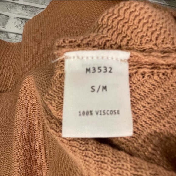 Kerisma Tan Sweater Dolman Sleeve Size S/M - Picture 2 of 9